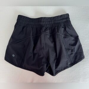 Lululemom Tracker Short 4in Size 6